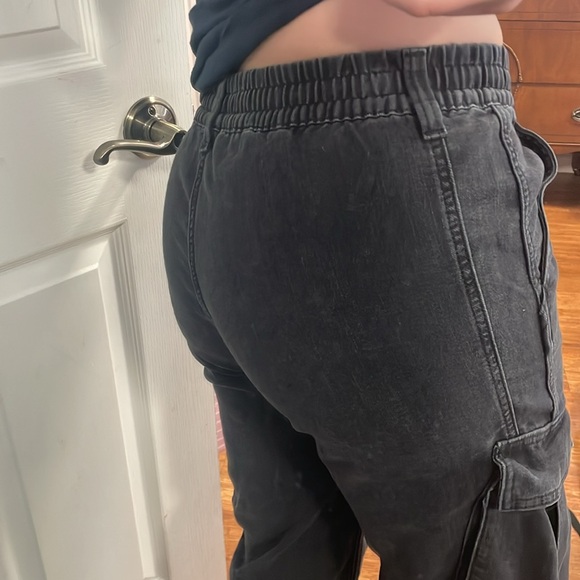 H&M black wide leg cargo jeans - Picture 2 of 8